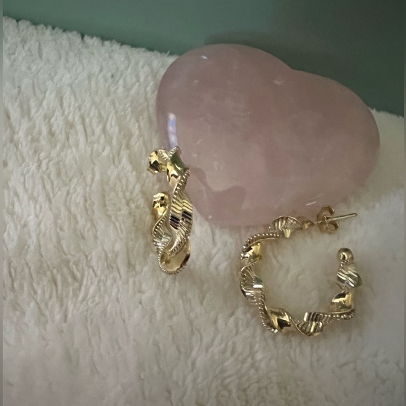 Italy Made Diamond Cut 14K Gold over Sterling Hoops - Picture 4 of 5